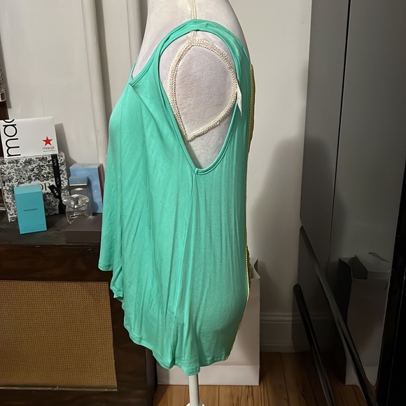 2B Bebe light green tank w/open back covered by green & yellow cascading fringe - Picture 5 of 6